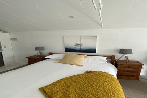 Photo of property in 4 Shearer Drive, Oakura, 4314