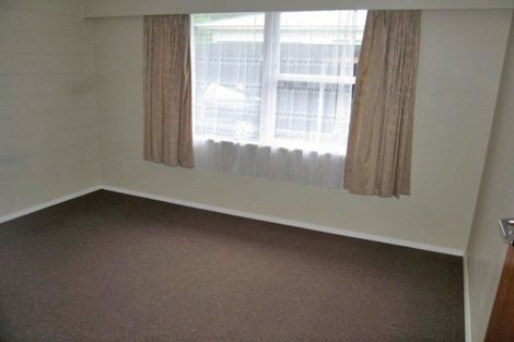 Photo of property in 5 Ranfurly Street, Hokowhitu, Palmerston North, 4410