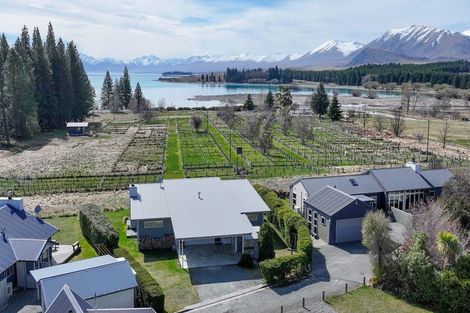 Photo of property in 8 Dwyer Place, Lake Tekapo, 7999
