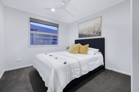 Photo of property in 21 Kahuparere Crescent, Pyes Pa, Tauranga, 3112