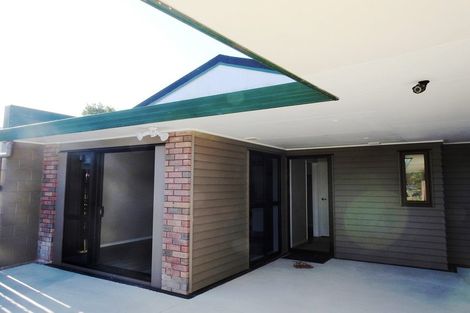 Photo of property in 28 Halyard Close, Flagstaff, Hamilton, 3210