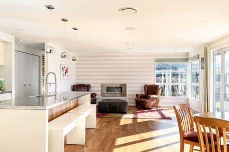 Photo of property in 6 Puketutu Grove, Motueka, 7120