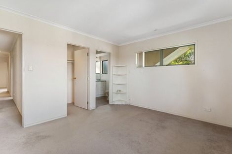 Photo of property in 15 Bell Common Close, Bethlehem, Tauranga, 3110