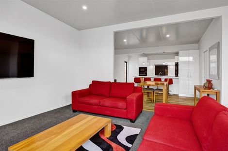 Photo of property in 70a Argyle Street, Hawera, 4610