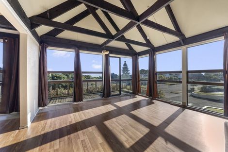 Photo of property in 3 Ara Kuaka, Waikanae Beach, Waikanae, 5036