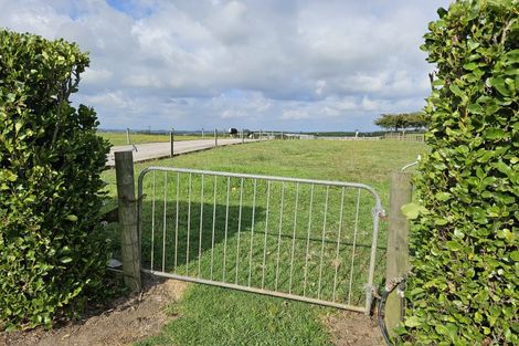Photo of property in 2155c State Highway 2, Pukehina, 3186