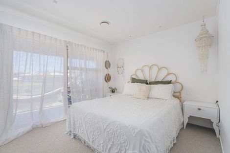 Photo of property in 28 Charles Green Drive, Cooks Beach, Whitianga, 3591