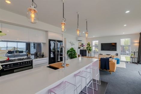 Photo of property in 138 Penruddock Rise, Westmorland, Christchurch, 8025