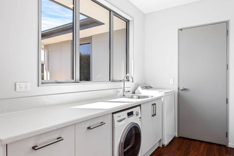 Photo of property in 54 Steadman Road, Broomfield, Christchurch, 8042