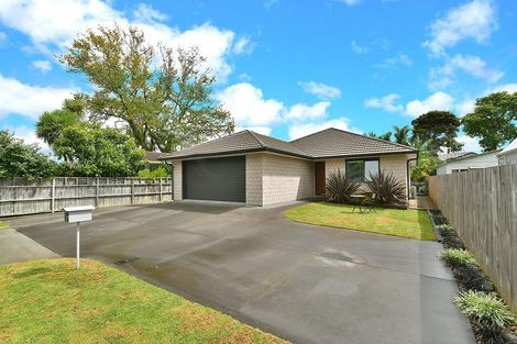 Photo of property in 27 The Circle, Manly, Whangaparaoa, 0930