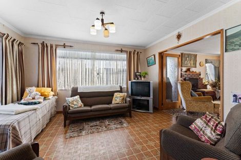 Photo of property in 43 Oriwa Crescent, Otaki, 5512