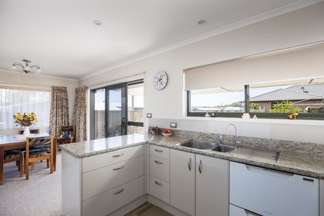 Photo of property in 70 Sunnyvale Street, Bell Block, New Plymouth, 4312