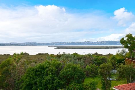 Photo of property in 26 Realm Place, Massey, Auckland, 0614