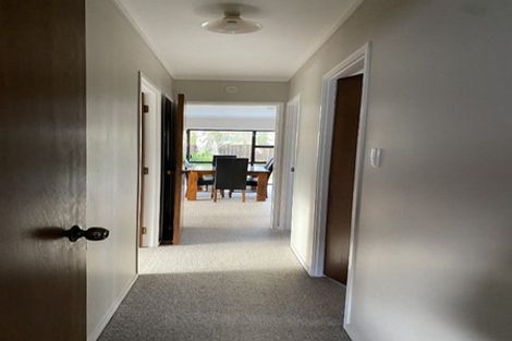 Photo of property in 2/86 Howe Street, Howick, Auckland, 2014