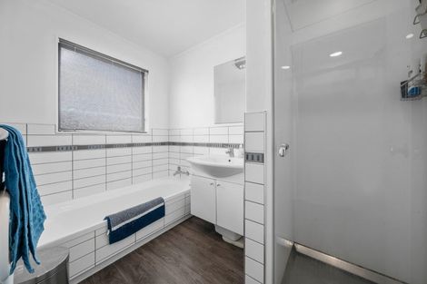 Photo of property in 6 Wantwood Grove, Churton Park, Wellington, 6037