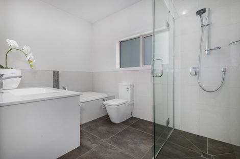 Photo of property in 18 Kahurangi Heights, Aotea, Porirua, 5024