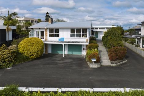 Photo of property in 135 Lake Crescent, Hamilton Lake, Hamilton, 3204