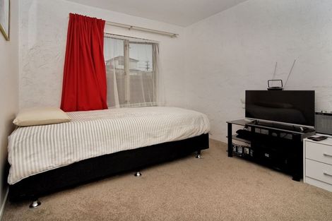 Photo of property in 79 Royal Road, Massey, Auckland, 0614