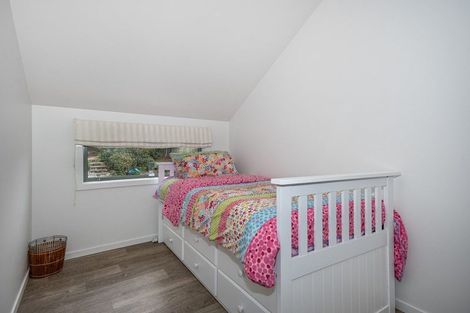 Photo of property in 22 Beach Road, Onerahi, Whangarei, 0110