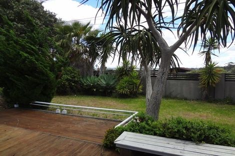 Photo of property in 191 East Coast Road, Castor Bay, Auckland, 0620