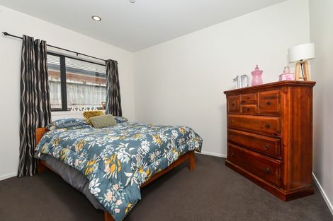 Photo of property in 15 Te Ironui Place, Huntington, Hamilton, 3210