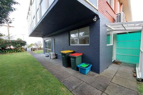 Photo of property in 1/58 Paynters Avenue, Strandon, New Plymouth, 4312