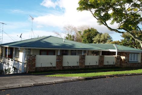 Photo of property in 2/12 Masefield Street, Cockle Bay, Auckland, 2014