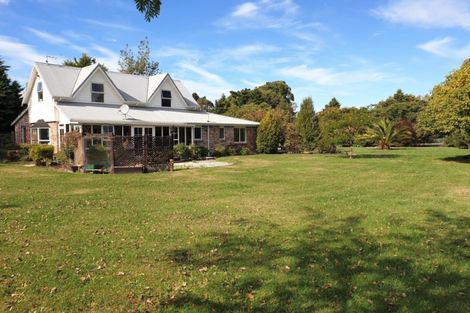 Photo of property in 14 Allin Drive, Waikuku Beach, 7402