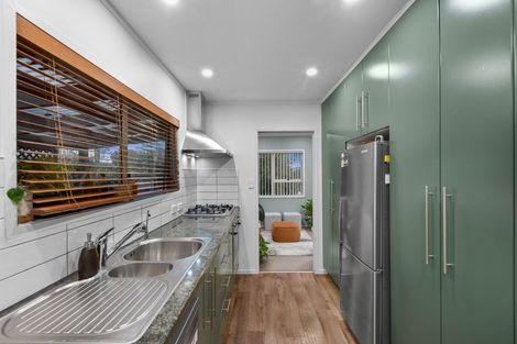 Photo of property in 24 Beauchamp Drive, Massey, Auckland, 0614