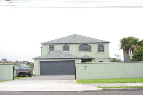 Photo of property in 8 Dixon Street, Oakura, 4314