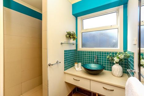 Photo of property in 19 Cumming Street, Okato, 4335