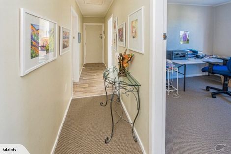 Photo of property in 188 Cornfoot Street, Castlecliff, Whanganui, 4501