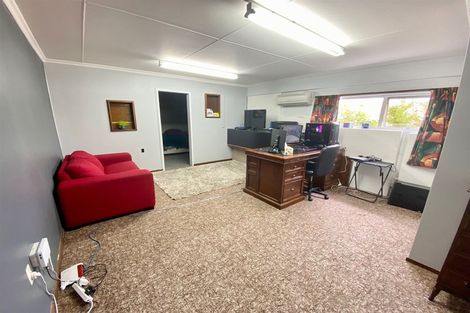 Photo of property in 14 Cambridge Street, Balclutha, 9230