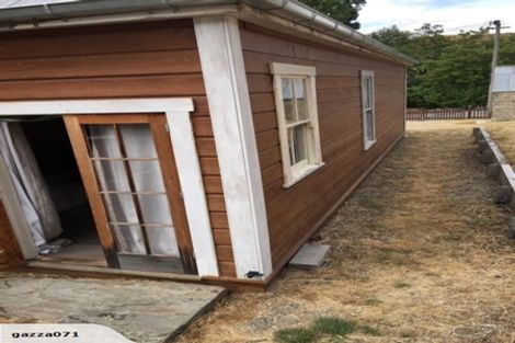 Photo of property in Rowan Cottage, 1674 Saint Bathans Loop Road, Saint Bathans, 9386