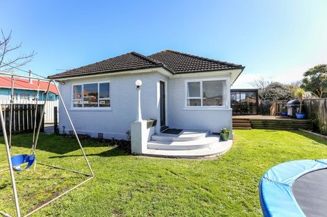 Photo of property in 10 High Street West, Waitara, 4320