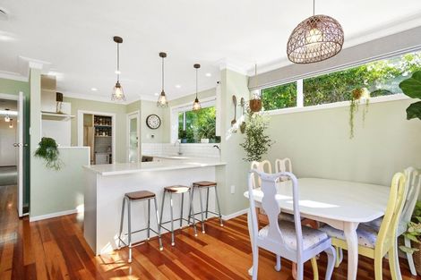 Photo of property in 16 Mascot Street, Tawa, Wellington, 5028