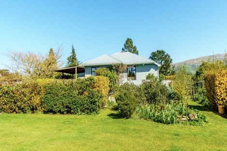 Photo of property in 7 Domain Road, Ettrick, Roxburgh, 9572