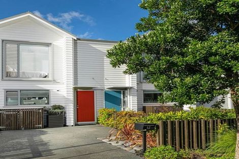 Photo of property in 47 Glidepath Road, Hobsonville, Auckland, 0616