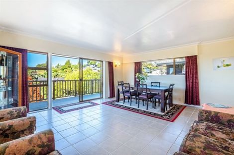 Photo of property in 14 Calman Place, Chatswood, Auckland, 0626