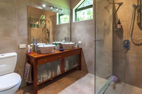 Photo of property in 2083 Rings Road, Coromandel, 3506