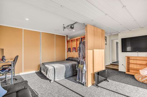 Photo of property in 8 Stonebridge Lane, Oxford, 7430