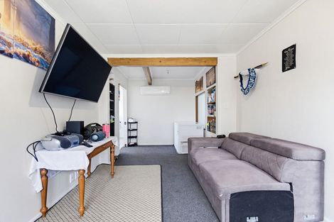 Photo of property in 10 Igloo Place, Red Hill, Papakura, 2110