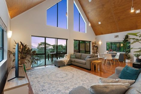 Photo of property in 428 Huia Road, Laingholm, Auckland, 0604