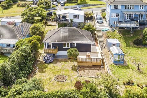 Photo of property in 6 Spur Grove, Titahi Bay, Porirua, 5022