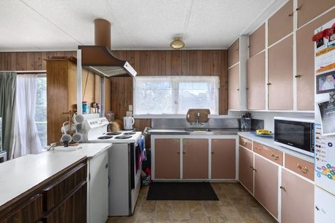 Photo of property in 34 West Coast Road, Glen Eden, Auckland, 0602