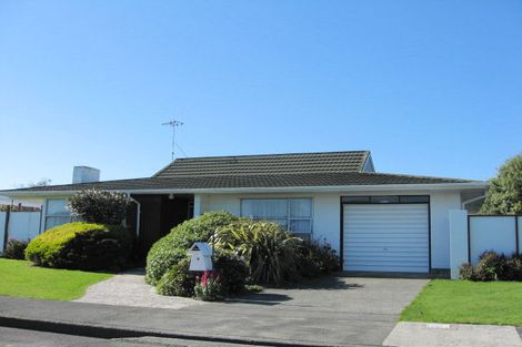 Photo of property in 4 Guildford Street, Levin, 5510