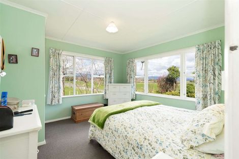 Photo of property in 286 Kawiu Road, Levin, 5510