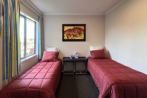 Photo of property in 27 Trauzer Place, Flagstaff, Hamilton, 3210