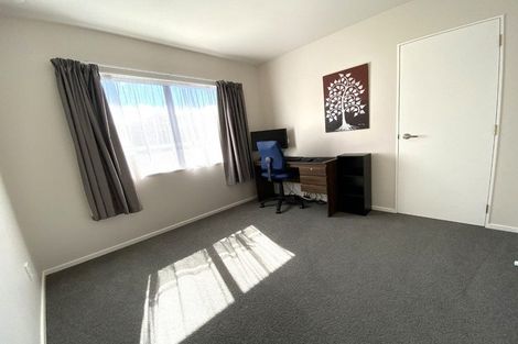 Photo of property in 4 Tarawera Road, Johnsonville, Wellington, 6037