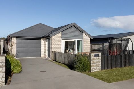 Photo of property in 96 Union Drive, Papamoa, 3118